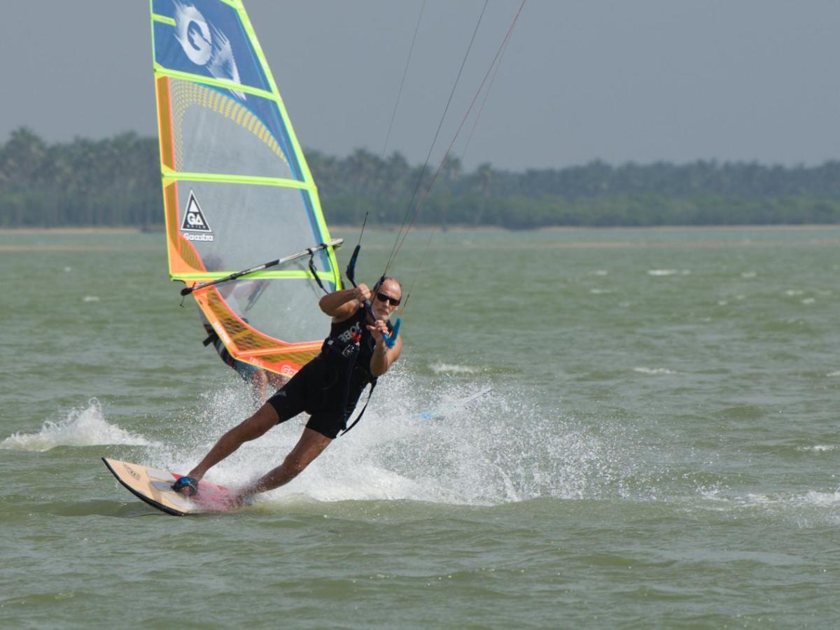 De Silva Wind Resort Kalpitiya - Kitesurfing School Sri Lanka Extérieur photo
